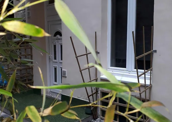 Garage Gratis Deluxe Lägenhet